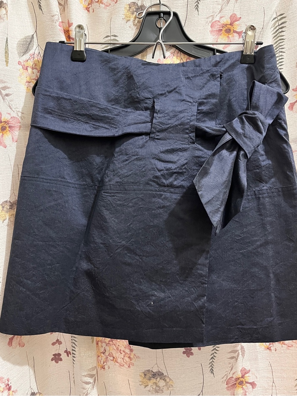 High-Waist Navy Mini Skirt with Side Bow